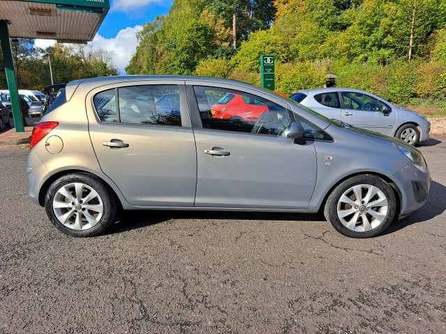 Used Vauxhall Corsa 2014 for sale - 76365016: Photo 2
