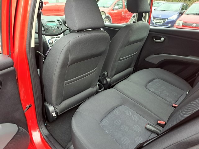 Used Hyundai i10 2010 for sale - 76815164: Photo 12