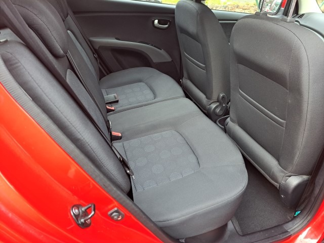 Used Hyundai i10 2010 for sale - 76815164: Photo 14