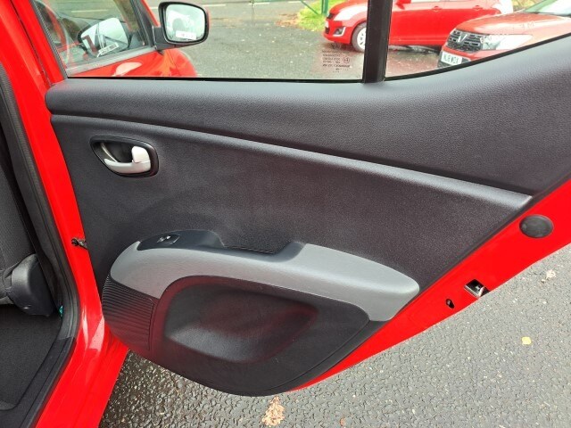 Used Hyundai i10 2010 for sale - 76815164: Photo 15