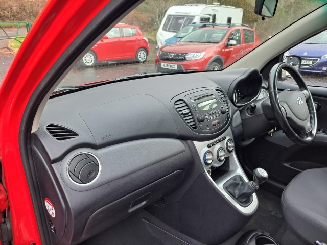 Used Hyundai i10 2010 for sale - 76815164: Photo 9