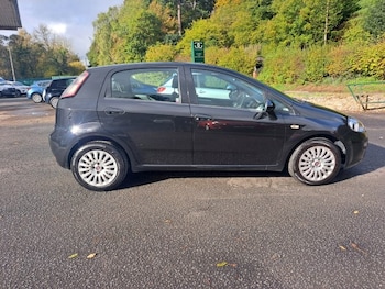 Used Fiat Punto Evo 2010 for sale - 76365099: Photo