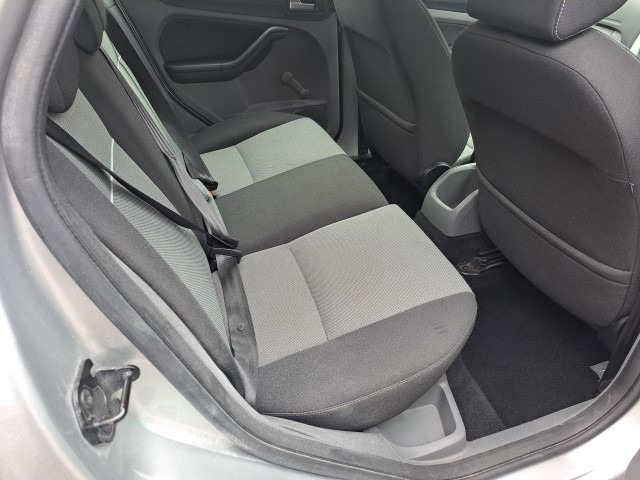 Used Ford Focus 2010 for sale - 76287378: Photo 15