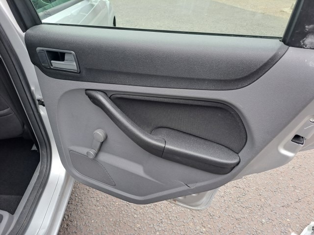 Used Ford Focus 2010 for sale - 76287378: Photo 16