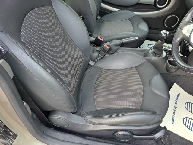 Used MINI Hatch 2010 for sale - 76492340: Photo 11