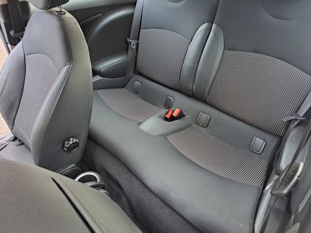 Used MINI Hatch 2010 for sale - 76492340: Photo 17