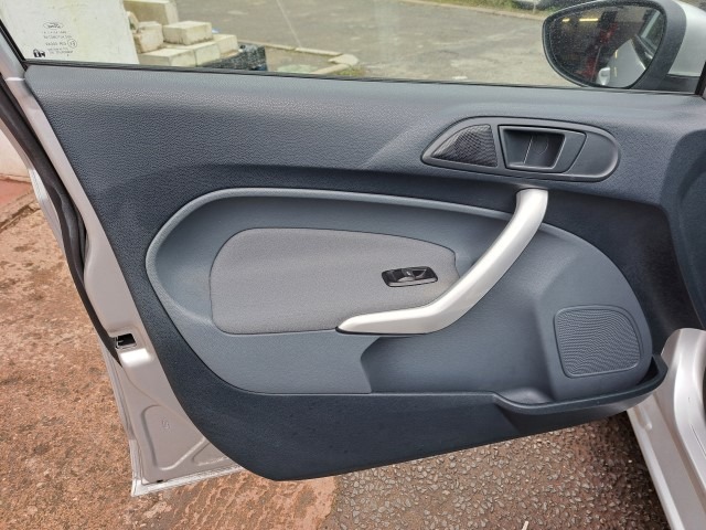 Used Ford Fiesta 2010 for sale - 78014628: Photo 18