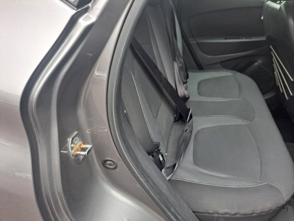 Used Renault Captur 2015 for sale - 76265358: Photo 16