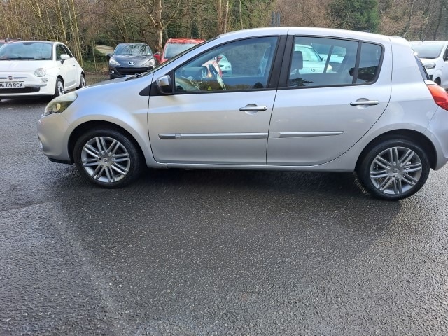 Used Renault Clio 2011 for sale - 77365165: Photo 7