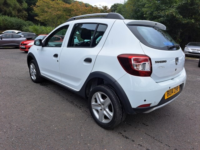Used Dacia Sandero Stepway 2014 for sale - 76588302: Photo 6