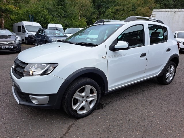Used Dacia Sandero Stepway 2014 for sale - 76588302: Photo 8