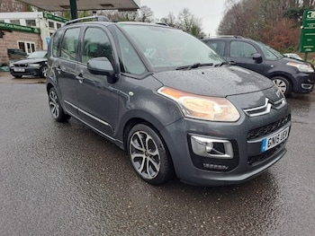 2015 (15) - 1.6 HDi 8V Selection 5dr