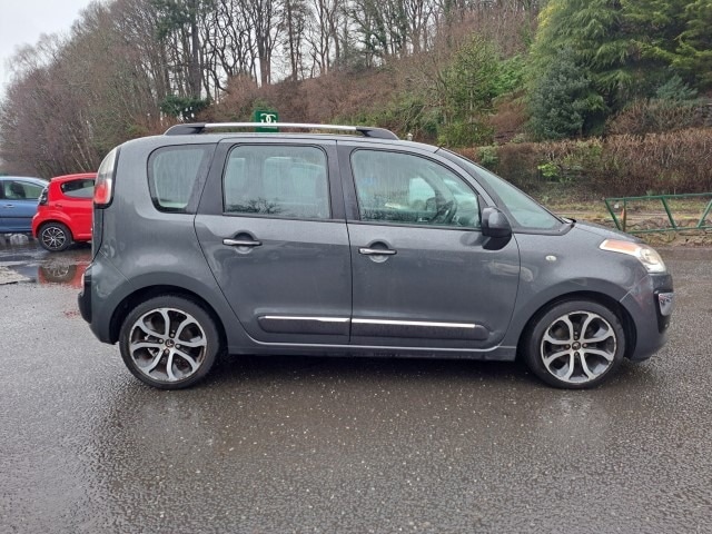 Used Citroen C3 Picasso 2015 for sale - 77543843: Photo 2