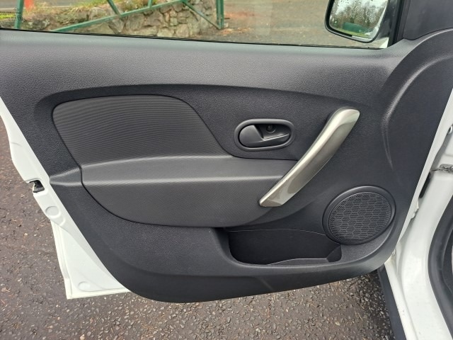 Used Dacia Sandero Stepway 2014 for sale - 76831747: Photo 10