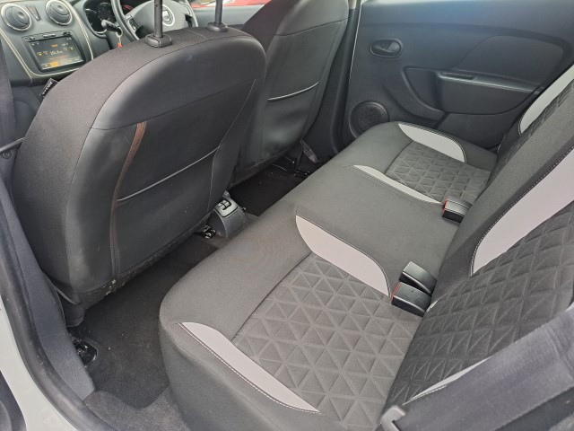 Used Dacia Sandero Stepway 2014 for sale - 76831747: Photo 12