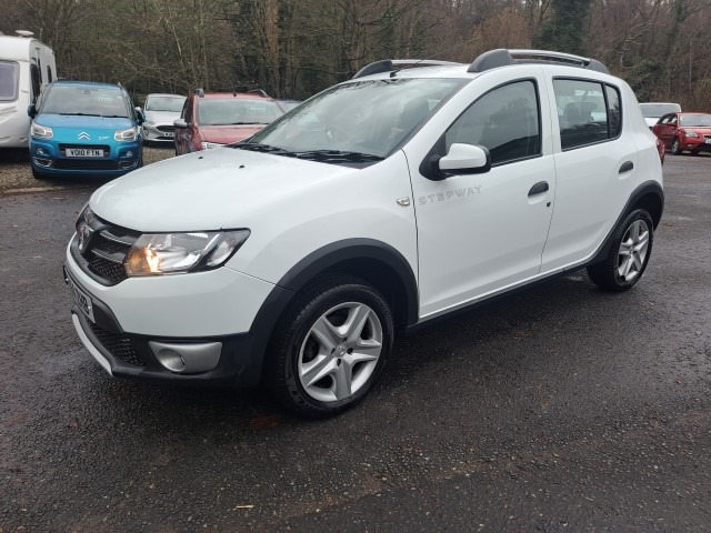 Used Dacia Sandero Stepway 2014 for sale - 76831747: Photo 8