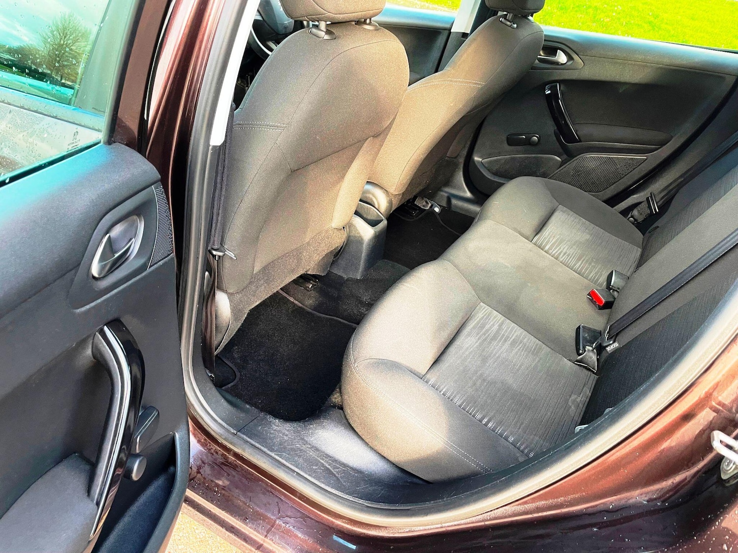 Used Peugeot 208 2013 for sale - 77291755: Photo 29