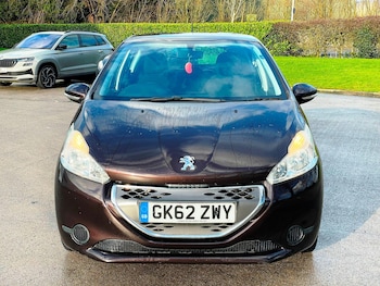 Used Peugeot 208 2013 for sale - 77291755: Photo