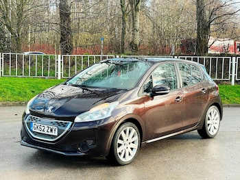 Used Peugeot 208 2013 for sale - 77291755: Photo