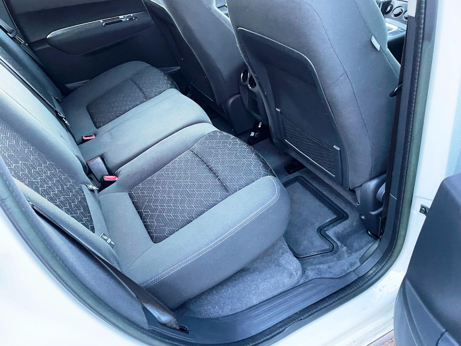 Used Peugeot 3008 for sale - 77237860: Photo 30