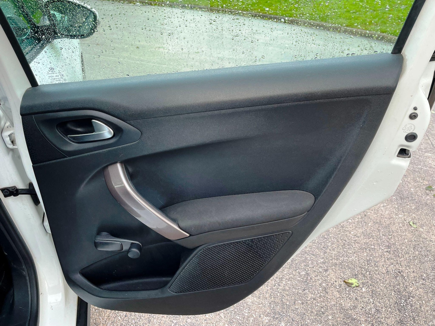 Used Peugeot 2008 2013 for sale - 77440263: Photo 26