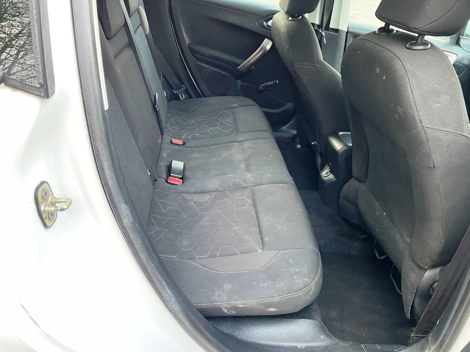 Used Peugeot 2008 2013 for sale - 77440263: Photo 32