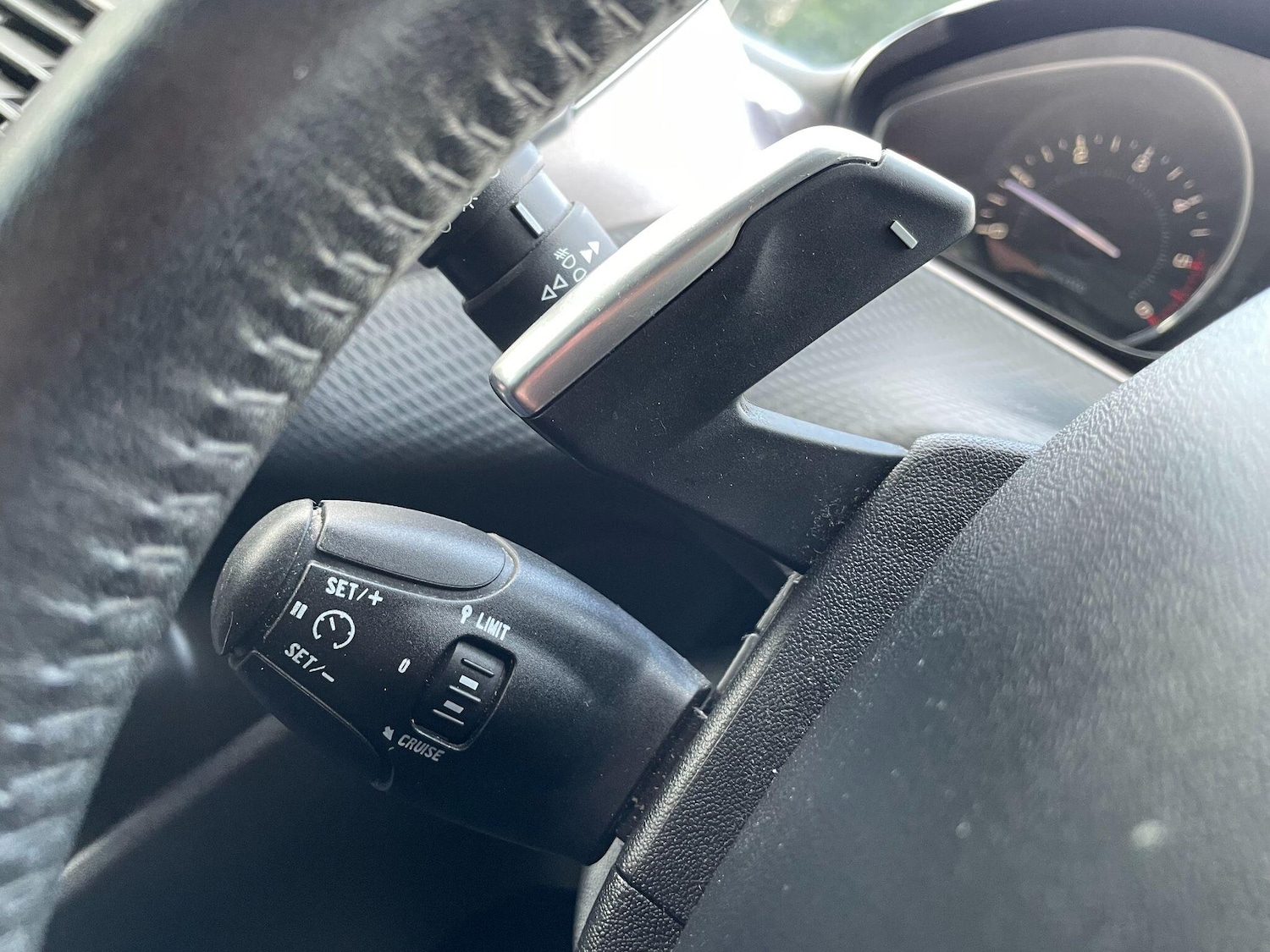 Used Peugeot 2008 2013 for sale - 77440263: Photo 37