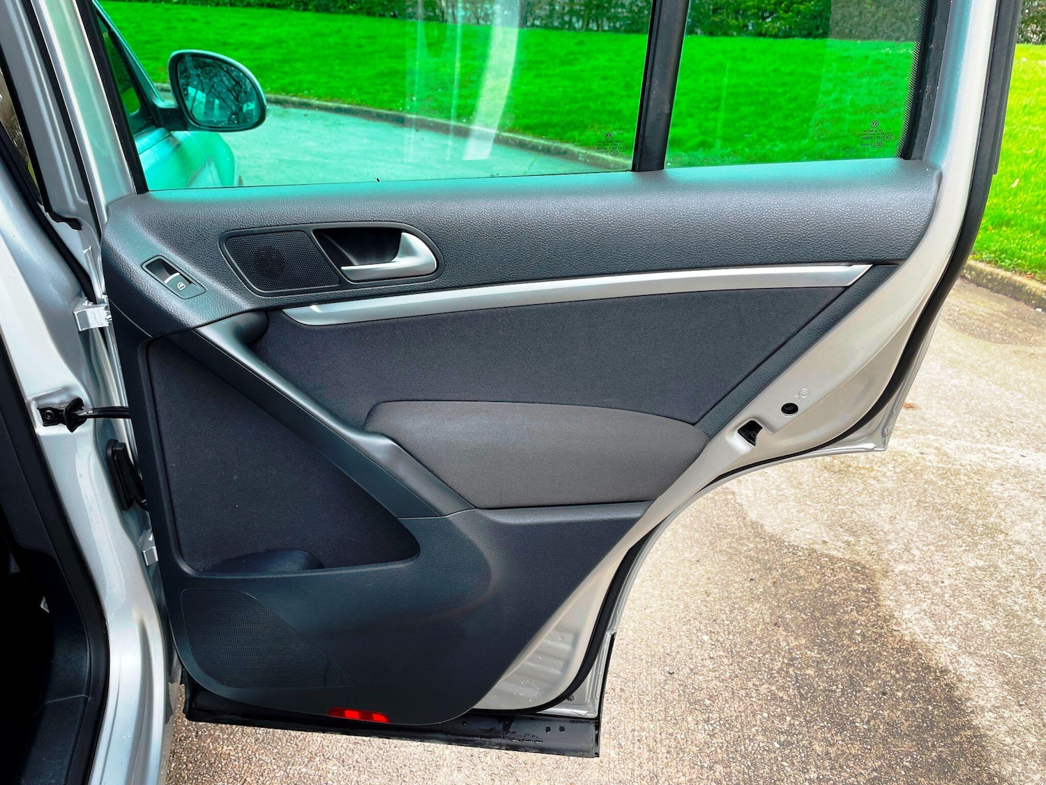 Used Volkswagen Tiguan for sale - 77892920: Photo 22