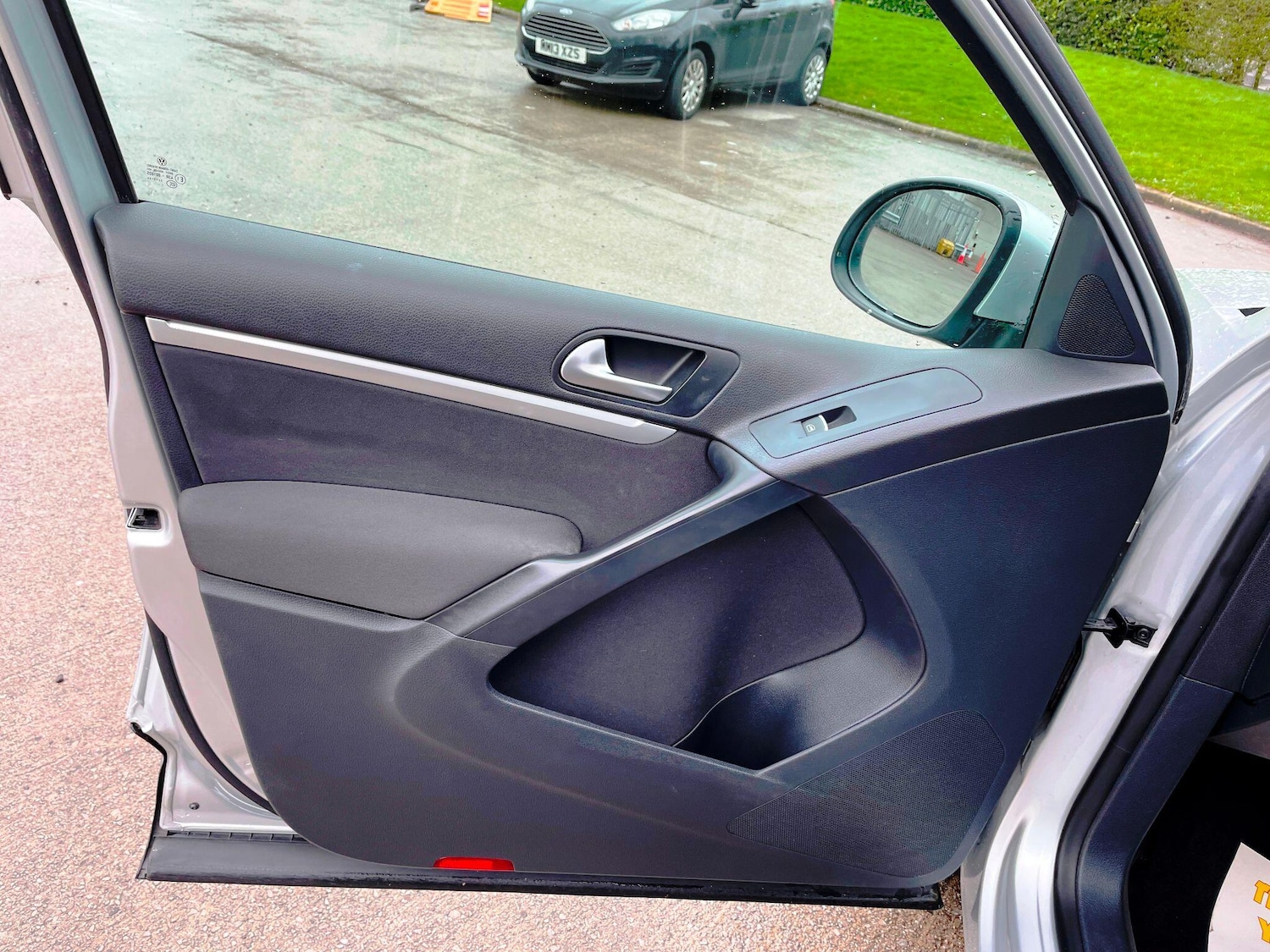 Used Volkswagen Tiguan for sale - 77892920: Photo 23