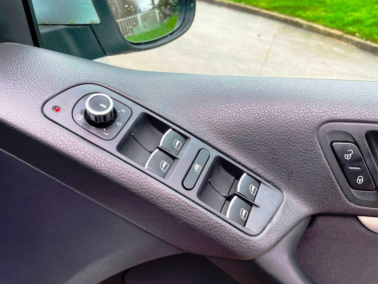 Used Volkswagen Tiguan for sale - 77892920: Photo 25