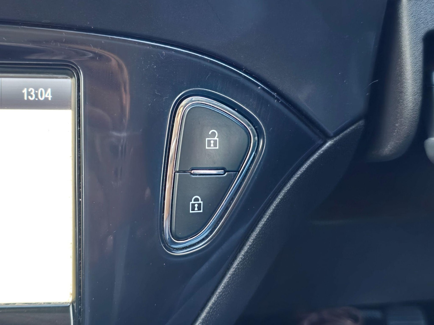 Used Vauxhall Corsa 2015 for sale - 77174731: Photo 40