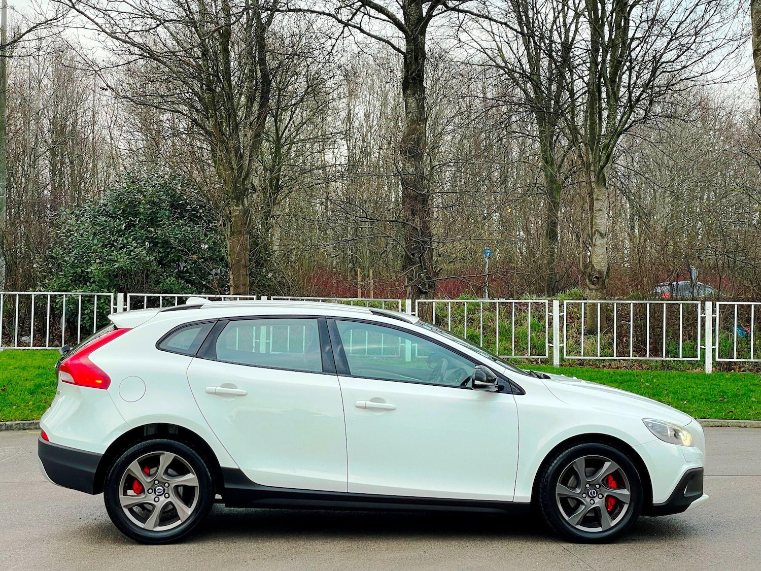 Used Volvo V40 2014 for sale - 77174746: Photo 10