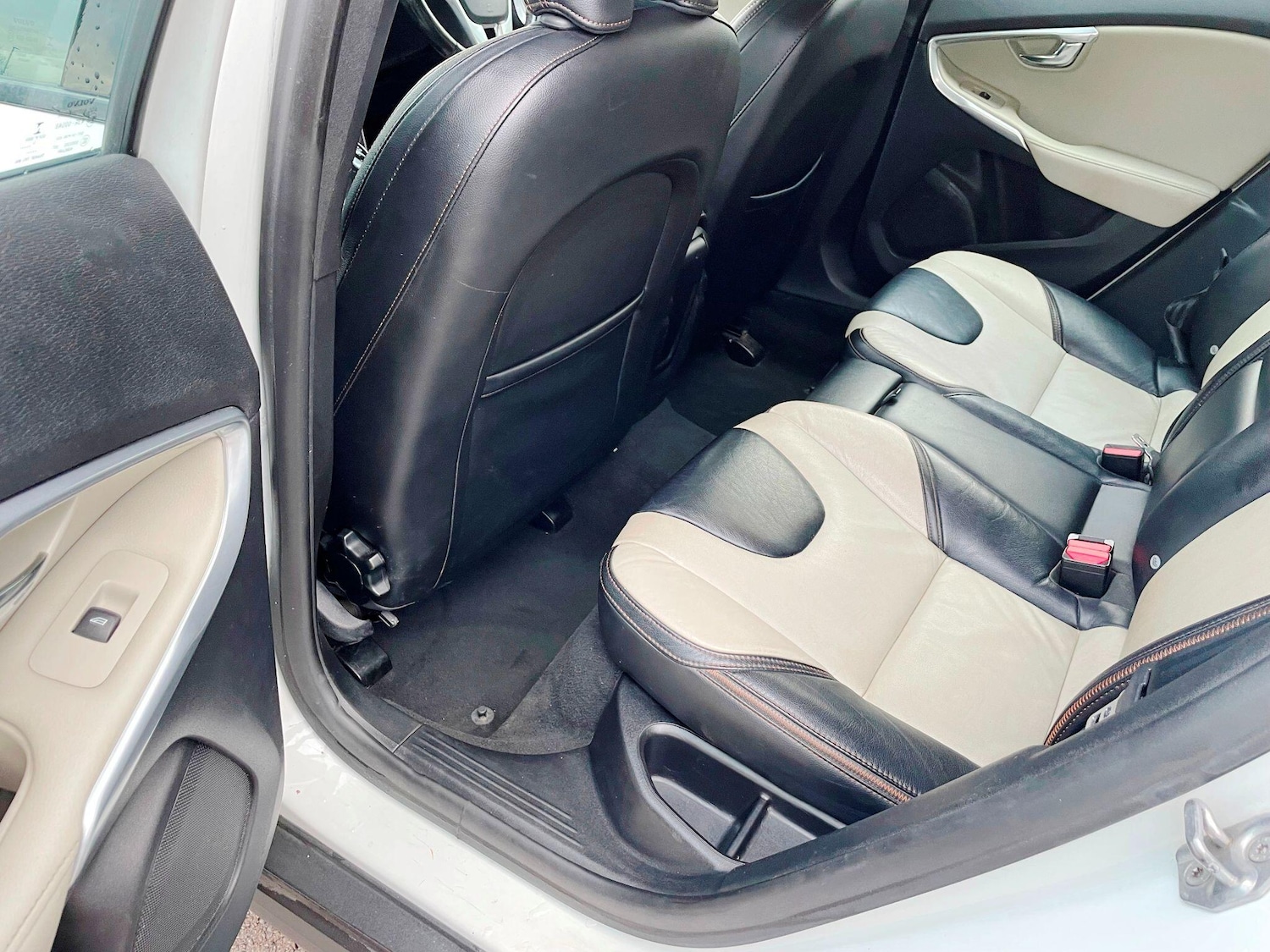 Used Volvo V40 2014 for sale - 77174746: Photo 29