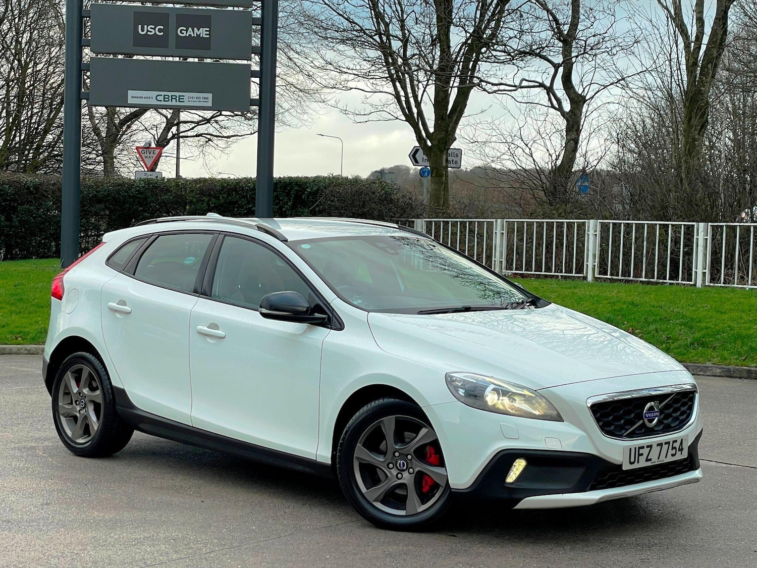 Used Volvo V40 2014 for sale - 77174746: Photo 3