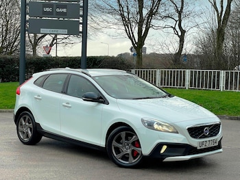 Used Volvo V40 2014 for sale - 77174746: Photo