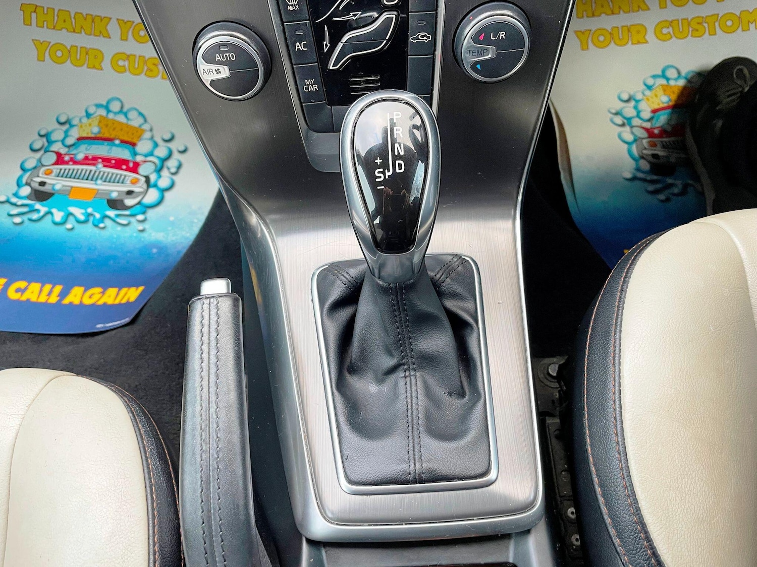 Used Volvo V40 2014 for sale - 77174746: Photo 40