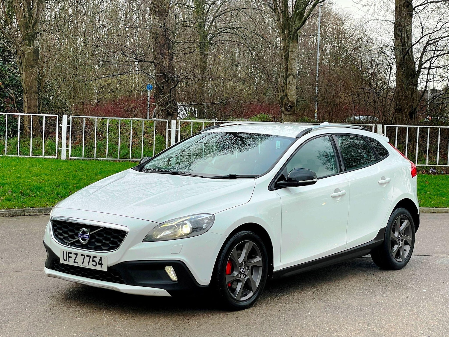 Used Volvo V40 2014 for sale - 77174746: Photo 5