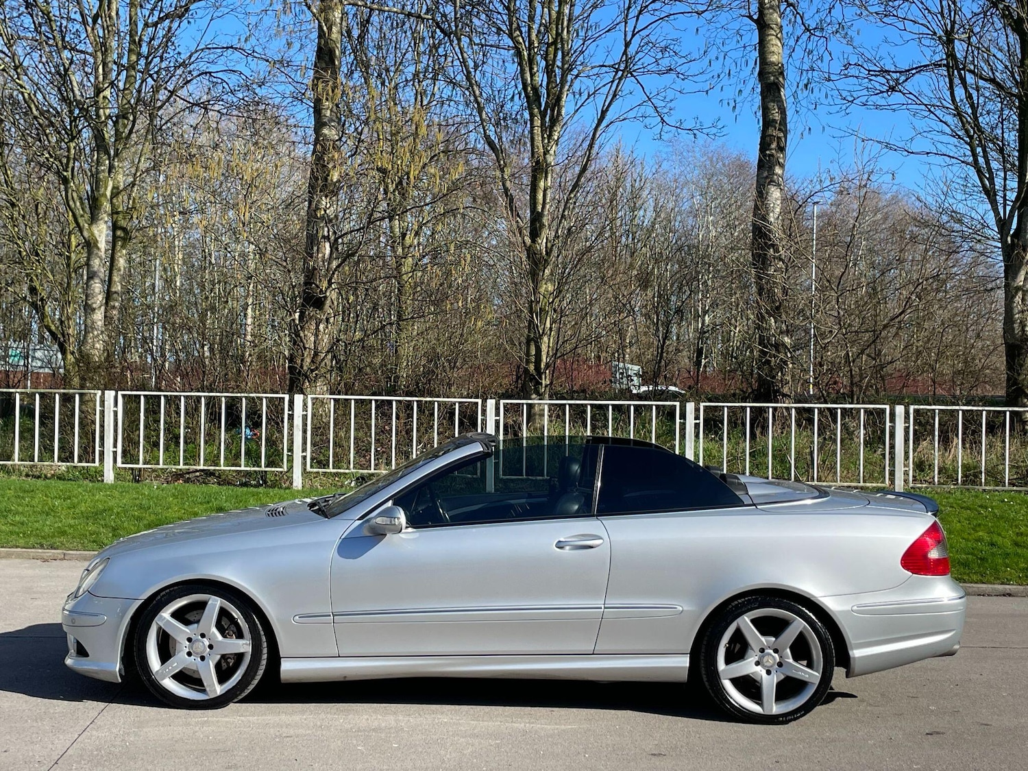 Used Mercedes-Benz CLK 2009 for sale - 77738013: Photo 4