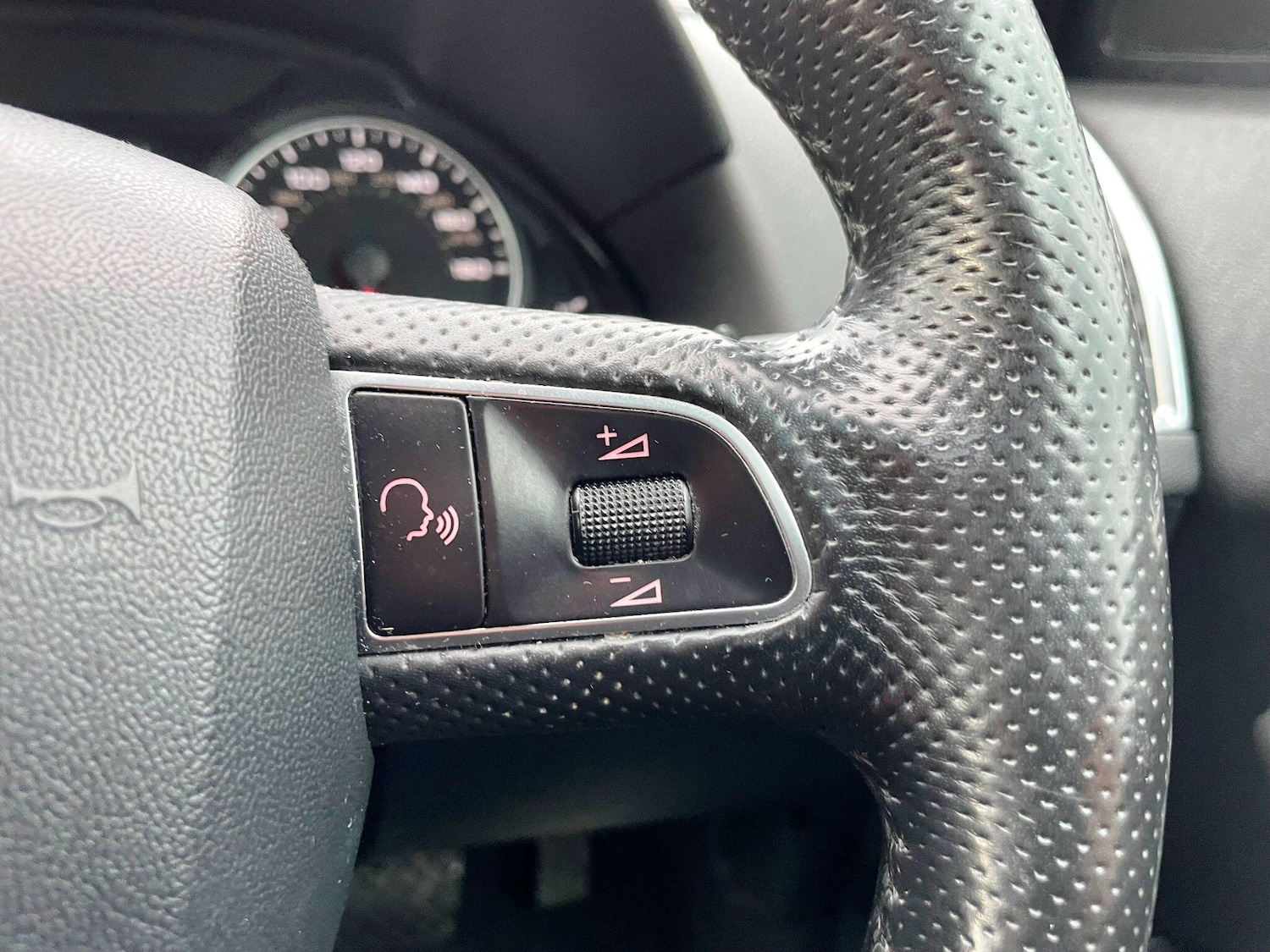 Used Audi Q5 2012 for sale - 77559297: Photo 38