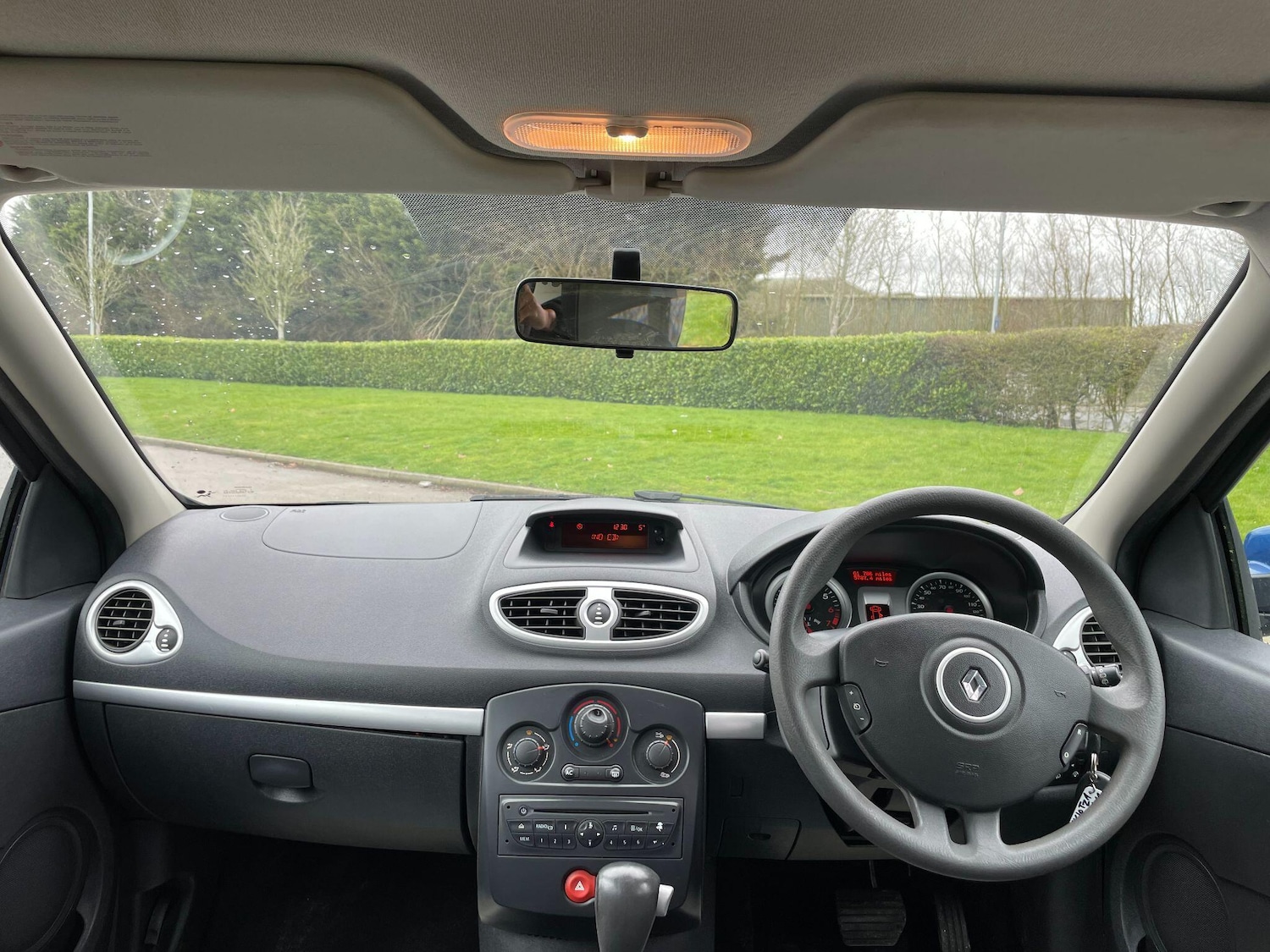 Used Renault Clio 2010 for sale - 77793817: Photo 12