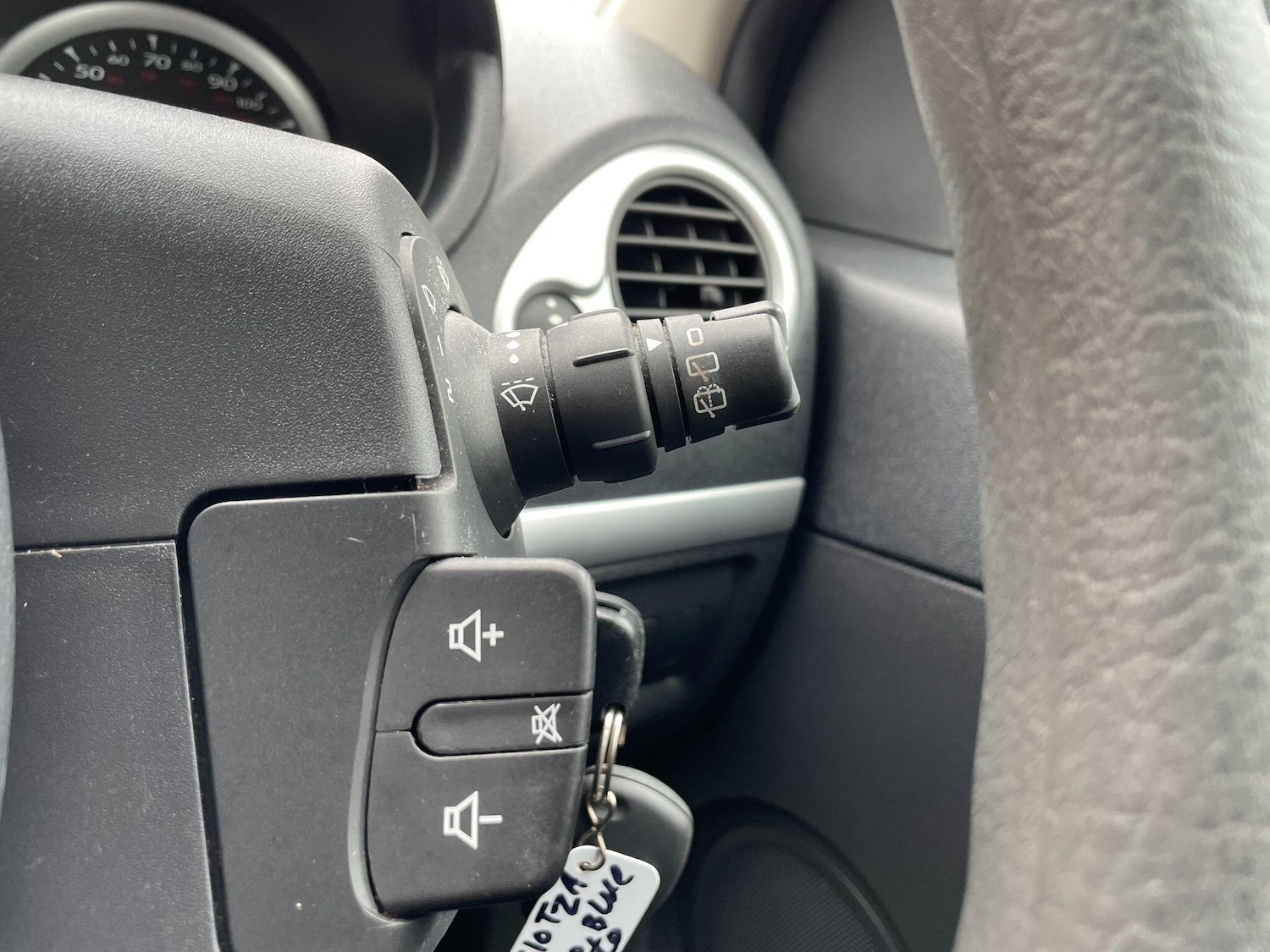 Used Renault Clio 2010 for sale - 77793817: Photo 23