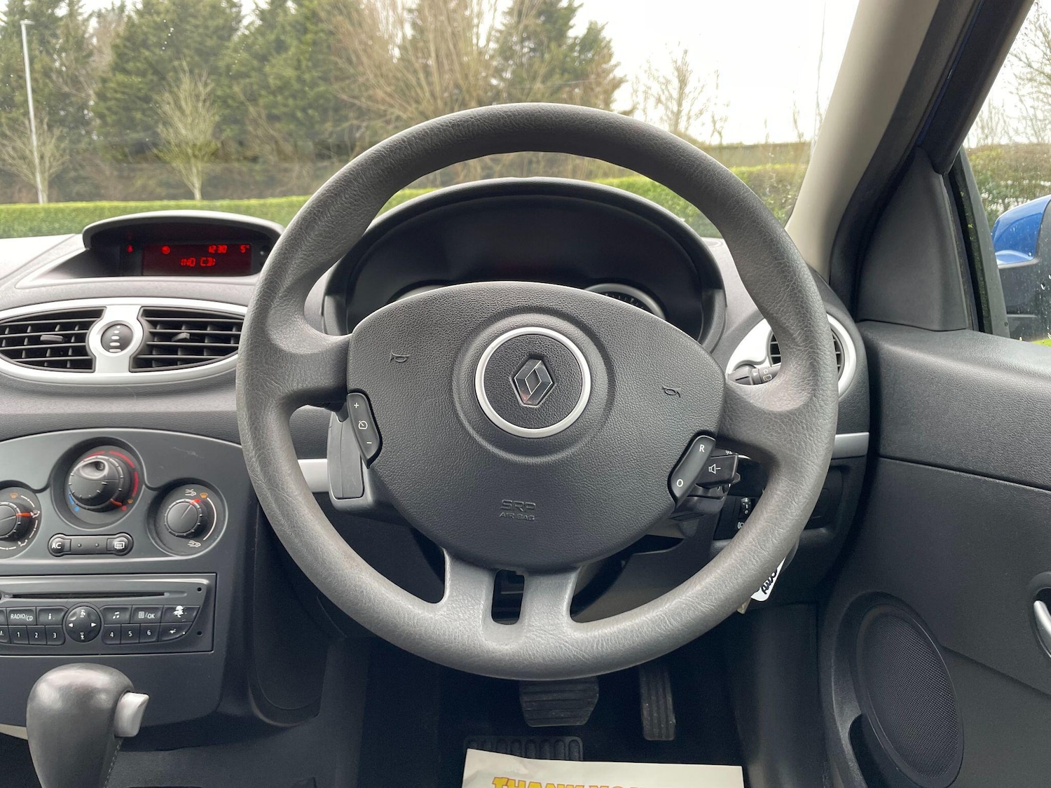 Used Renault Clio 2010 for sale - 77793817: Photo 41