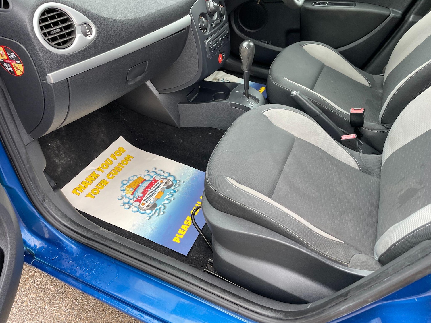 Used Renault Clio 2010 for sale - 77793817: Photo 42