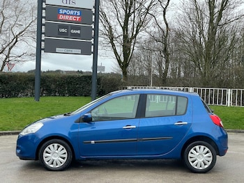 Used Renault Clio 2010 for sale - 77793817: Photo
