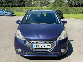Used Peugeot 208 2012 for sale - 79847831: Photo