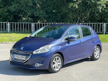 Used Peugeot 208 2012 for sale - 79847831: Photo