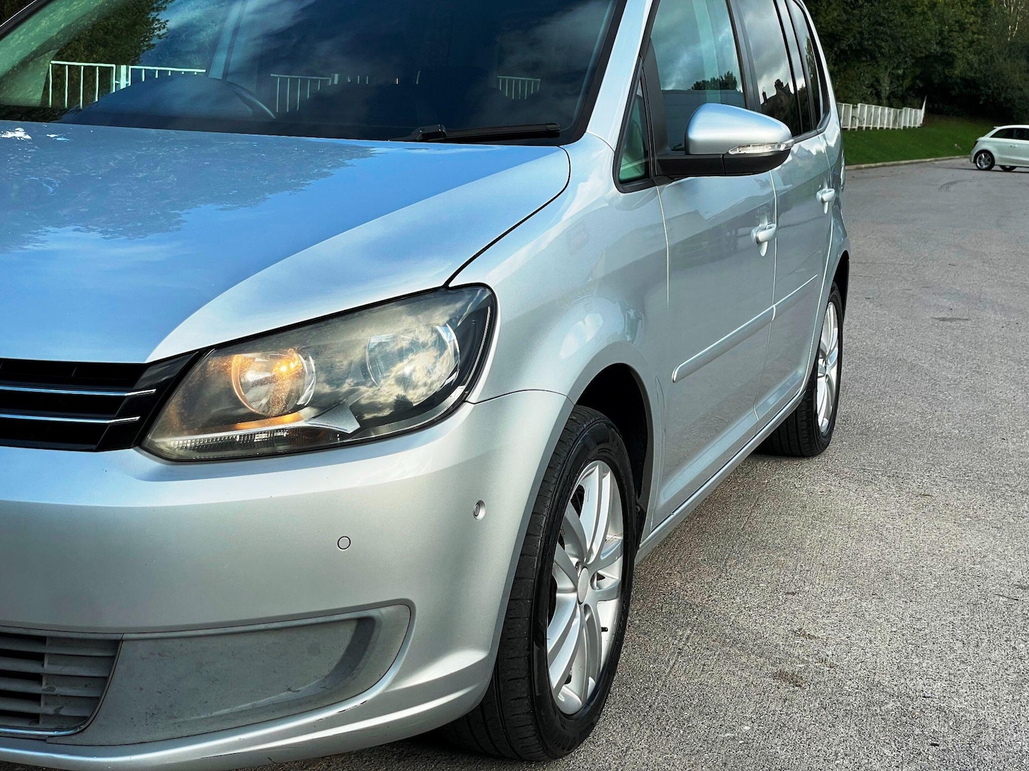 Used Volkswagen Touran 2010 for sale - 77174849: Photo 14