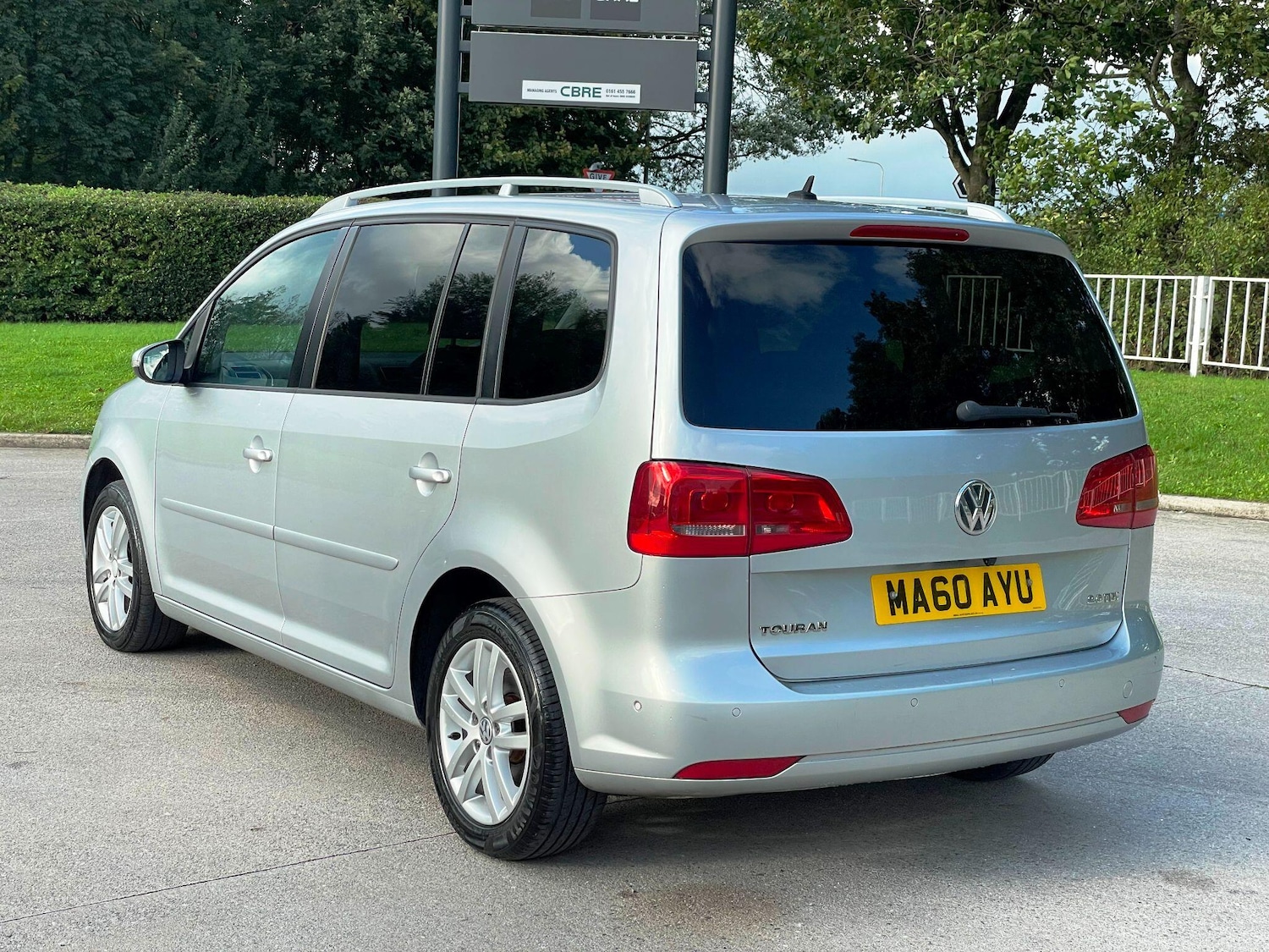 Used Volkswagen Touran 2010 for sale - 77174849: Photo 7