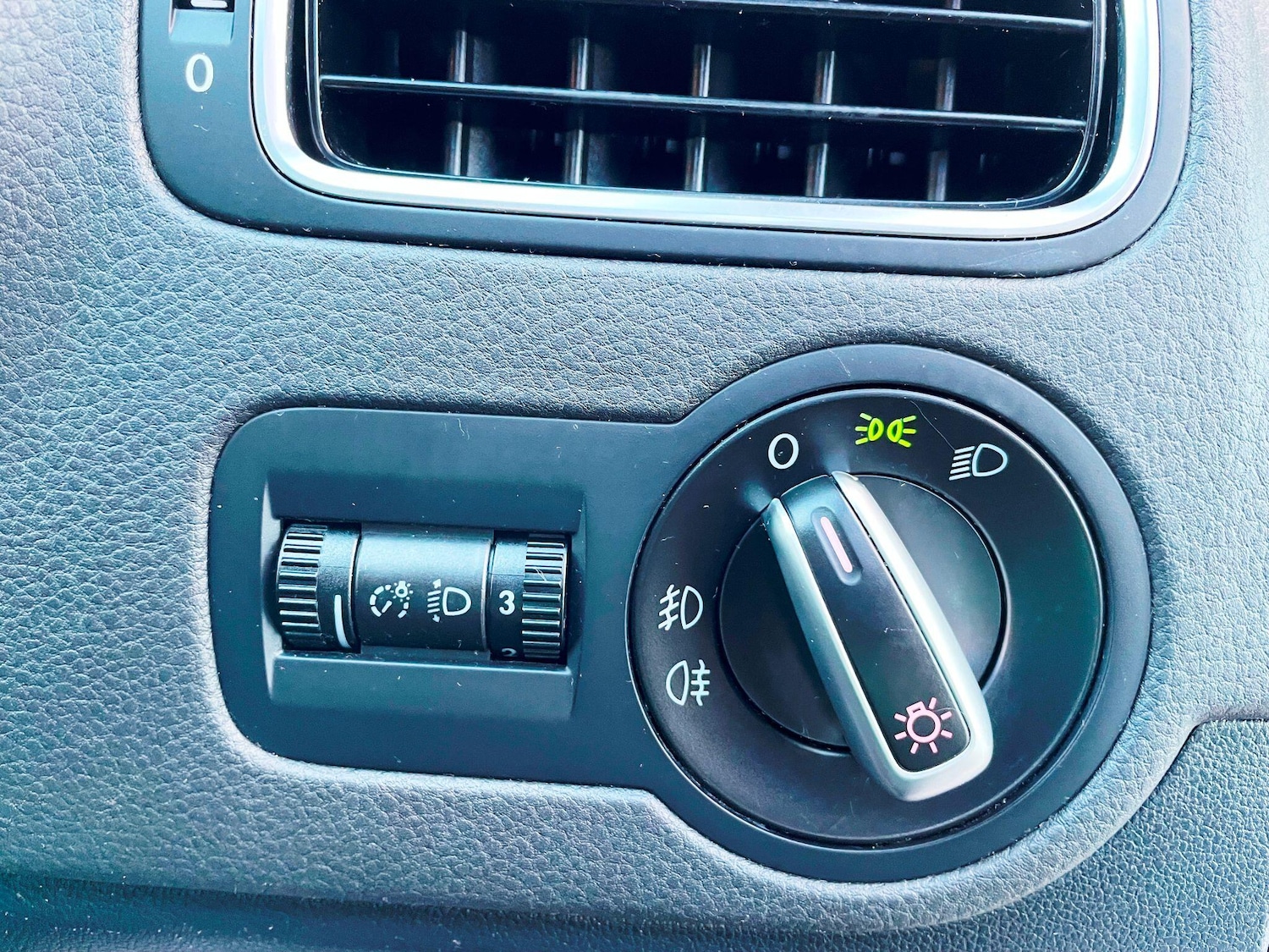 Used Volkswagen Polo for sale - 77242812: Photo 41