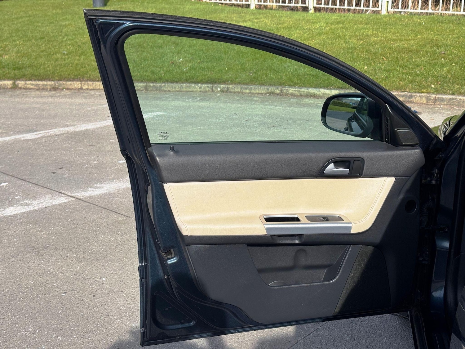 Used Volvo V50 2011 for sale - 77174827: Photo 24